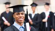 Top graduation messages for friends