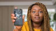 Nigerian lady’s phone got smashed after she refused to give man’s number