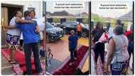 "Those are my colleagues": Happy mother celebrates her 2 children who become doctors same day