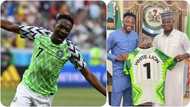 Ahmed Musa spotted presenting Super Eagles jersey to top Nigerian Governor (photos)