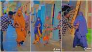 Beautiful Alhajas: Reactions as young man goes on the street, gives rose flower to ladies in hijabs