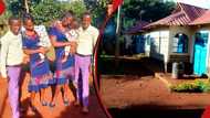 Twin brothers marry on same day, build identical bungalows for wives in the village, photo surfaces