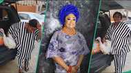 Ronke Oshodi dances in excitement as she receives bag of rice, turkey and more for Christmas