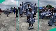 Bold little girl marches like soldier on Children's Day, her performance wows crowd at event