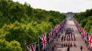 Five things to know about the queen's coffin procession