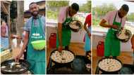 Akara in another dimension: Video of handsome man who fries akara and packages it beautifully goes viral