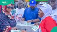 APC Governorship candidate’s wife’s cash distribution raises naira abuse concerns