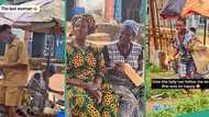 Market women rejoice as random man gifts them envelope filled with cash, video goes viral