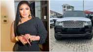 "You sure say na only nail una dey do?" Bobrisky to dash nail tech Range Rover after gifting him iPhone 14