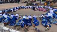 Abia women take protest to new level, lay on streets to cry, pray for soul of Nigeria, photos, video emerge