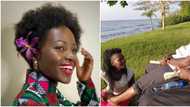 Lupita lovingly massages her father Anyang' Nyong'o: "The man whose feet I relish being at"