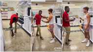 Man gifts supermarket worker 2 new iPhone 14, tells him to give 1 to his daughter, video goes viral