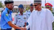 Abin da yasa Buhari bai bar tsohon IGP Adamu ya ƙarasa ƙarin wata 3 da ya masa ba, Ministan Ƴan Sanda