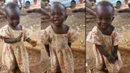 "She is innocent": Charming baby girl dances barefooted in open area, wonderful video goes viral on TikTok