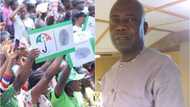 Ondo election: APC suffers huge blow as party chairman defects to PDP