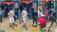 "Why are you running?" Moment security man chased away young man who wanted to make TikTok video inside market