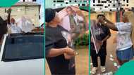 “Death no try”: Lady goes viral on her sign-out day as she remembers late father, heartwarming video trends