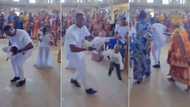 "He think say the baby na handkerchief": Nigerian father dances with newborn baby in church, video trends