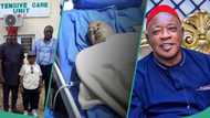 Aki, Bob Manuel-Udokwu, Emeka Rollas visit ailing colleague Amaechi Muonagor in hospital