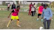Soccer guru: Video captures Nigerian ex-senator displaying amazing football skills