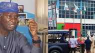 Babatunde Fashola embarrassed at APC secretariat