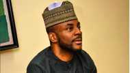 Economic recession: Top TV personality turns hairdresser (photos)