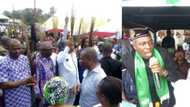 Governor Udom Emmanuel’s commissioner allegedly caught begging PDP defectors as 5,000 leave party, join APC (photos)