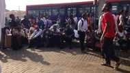 See How Lagosians Wait Endlessly For BRT Bus