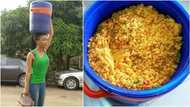 Christian Nigerian lady who lives in Lagos gives iftar meal to Muslims during Ramadan (photos)