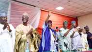 ‘Yan sanda sun yi caraf da wani dan takarar gwamna a Borno da suke nema, ya rike rigar Atiku domin ya cece shi