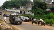 Policeman shot as daredevil robbers attack bullion van in Ondo