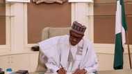 President Buhari spent only 3 hours in the office on his first day of resumption (photos, video)