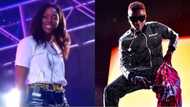 Tiwa Savage flashes backside in ripped bum shorts at Wizkid’s concert (photos, video)