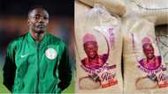 Super Eagles striker gives out bags of rice to Muslim faithfuls for Ramadan