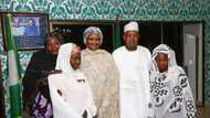 Gwamnan jihar Kebbi ya aurar da 'yan mata marayu 4 dake gidan marayun jihar (hotuna)