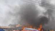 Update: Fire destroys largest and most popular phone market (photos)