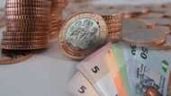 BREAKING: Naira Crashes To 241 Against Dollar