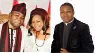 Catholic priest who dumped priesthood gets married (photos)