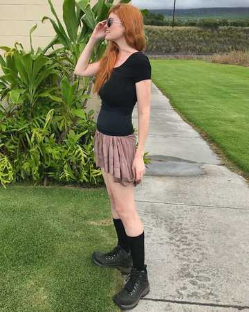 Sarah Beattie bio: age, boyfriend, where she lives, Instagram - Legit.ng