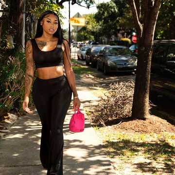 Jania Meshell’s biography: age, height, boyfriend, son, net worth