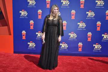 30 tallest actresses in the world: women of impressive stature - Legit.ng