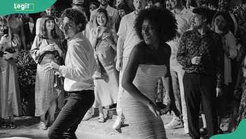 Why Rosalind Eleazar's fingers went viral, and who she actually is