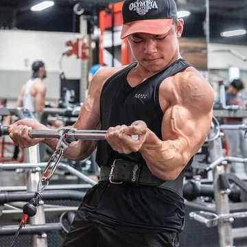 Tristyn Lee’s bio: age, height, net worth, how did he become famous