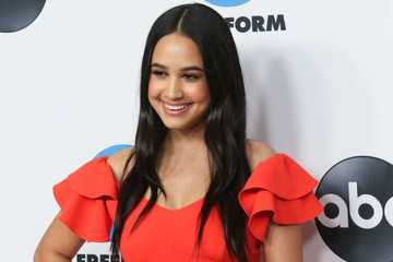 Emily Tosta biography: age, height, net worth, movies and TV shows