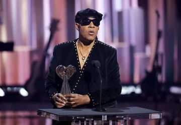 20 famous blind people: notable personalities with visual impairment