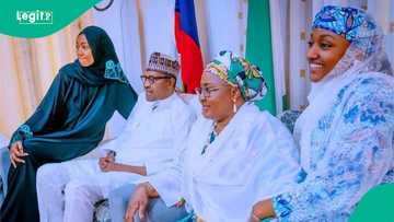 Bidiyo: An hango Zarah, ɗiyar Buhari tana rusa kuka a London bayan rasuwar mahaifinta