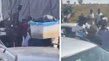 Katafila Sarkin Aiki: Bidiyon El-Rufai yana bawa motoci hannu a babban titin jihar Kaduna