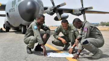 Wuta sallau: Sojojin saman Najeriya sun yi wa 'yan bindiga luguden wuta a dazukan Zamfara