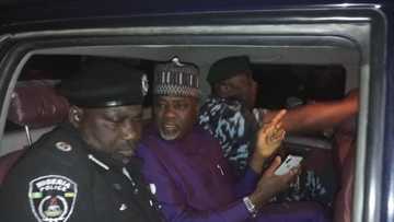 Bidiyon yadda ‘Yan Sanda su kayi tumu-tumu da wasu manya a Gwamnatin Ganduje