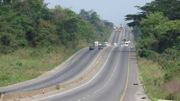 Fearless gunmen in military uniforms open fire along Benin-Ore road